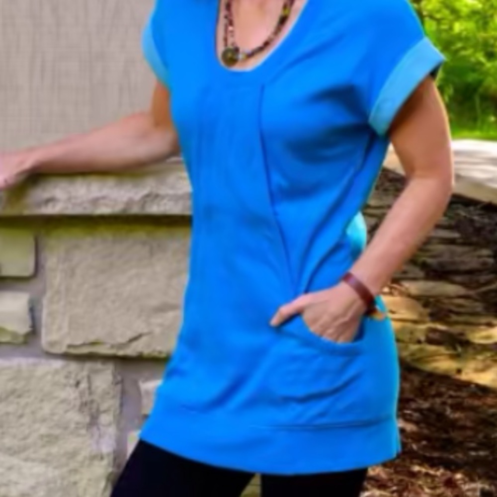 Long line blue casual shirt